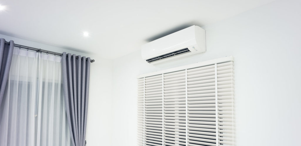 Venetian blind and air conditioner (ac) wall mount or indoor unit of split system